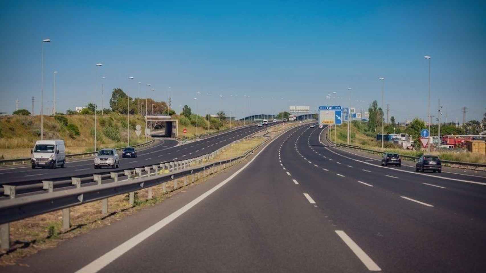 Una carretera en Cataluña con pocos vehículos en circulación / SCT