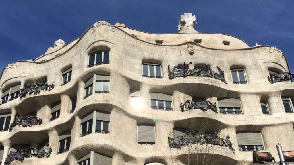 La Pedrera, en el paseo de Gràcia / MA