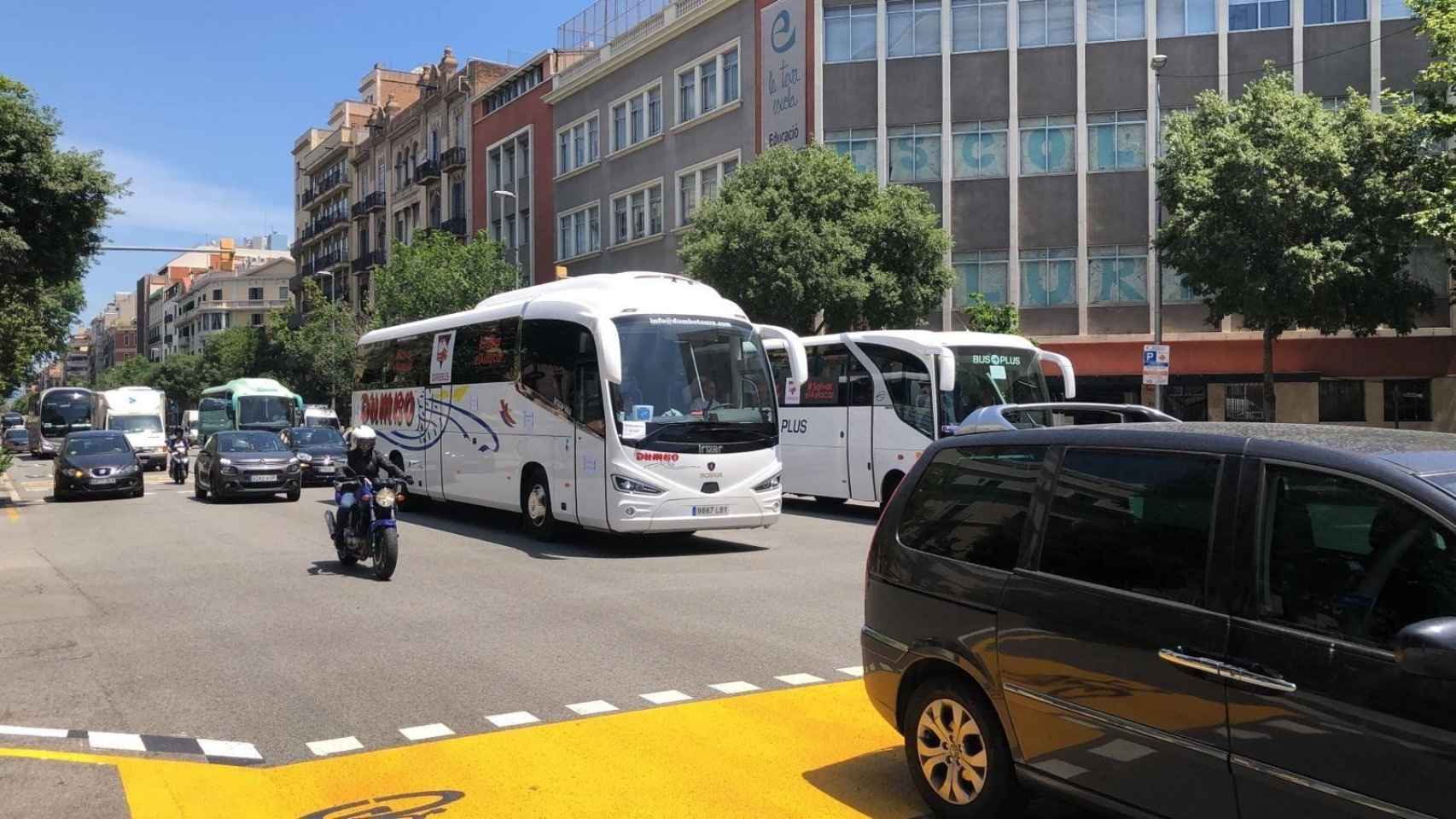 Protesta de autocares en Barcelona / EUROPA PRESS