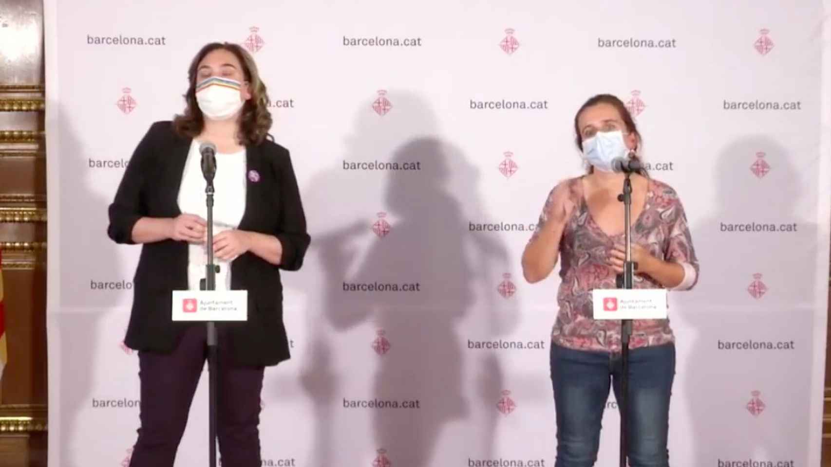 Ada Colau y Gemma Tarafa, este miércoles, en la rueda de prensa tras la comisión mixta / AYUNTAMIENTO BARCELONA