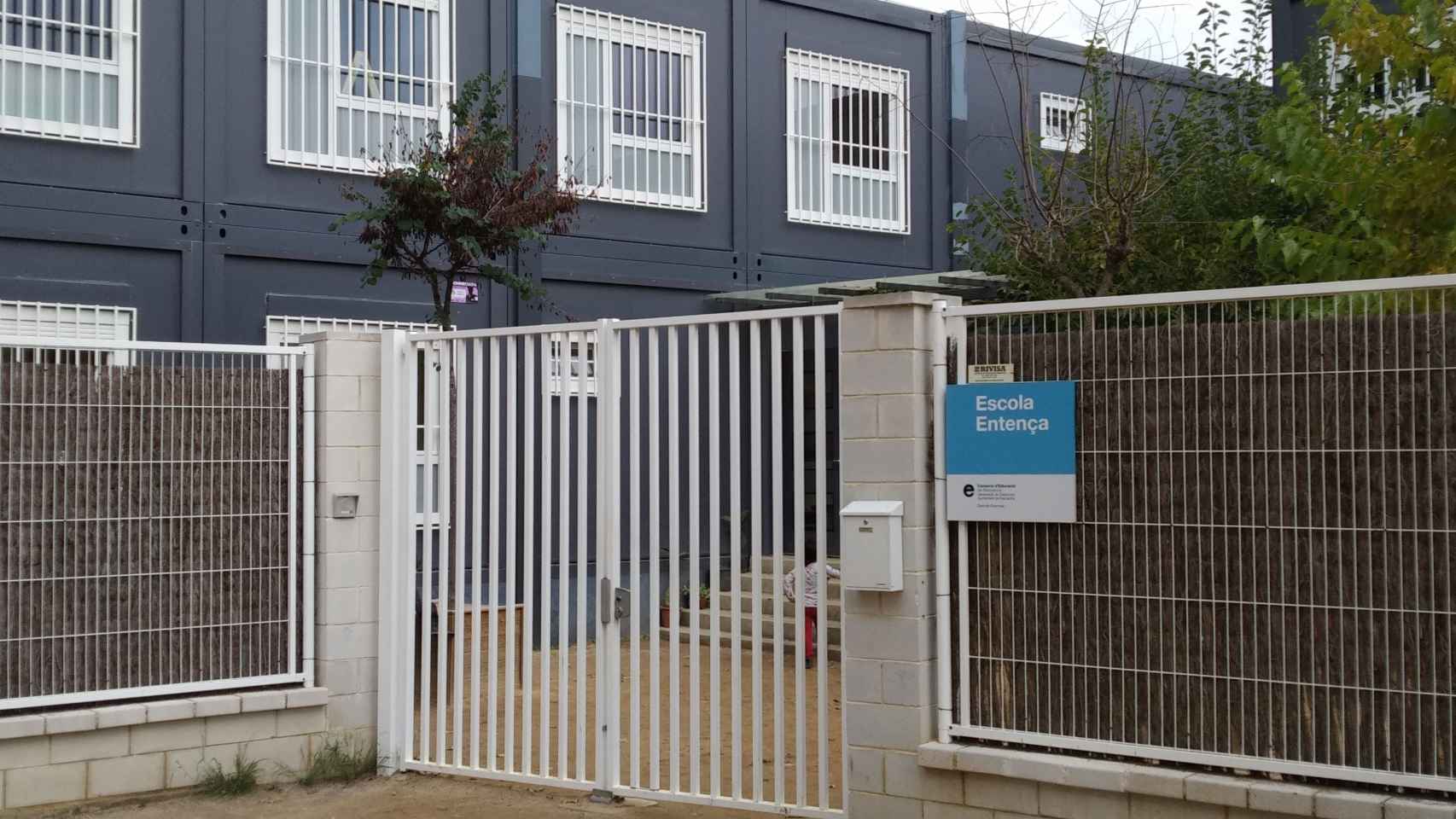 Escuela Entença durante su estancia en el recinto de la escuela Industrial / METRÓPOLI