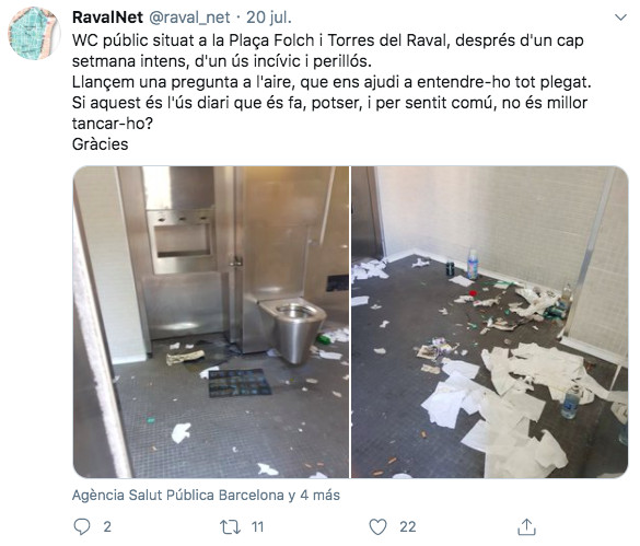 Tuit del WC de la plaza de Folch i Torres del Raval / TWITTER RAVALNET