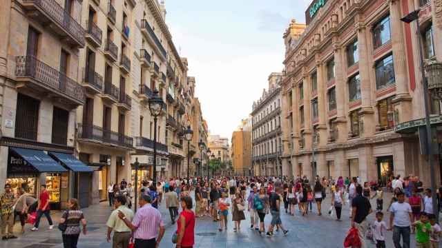 Ciudadanos de Barcelona en el Portal de l'Àngel / AYUNTAMIENTO DE BARCELONA