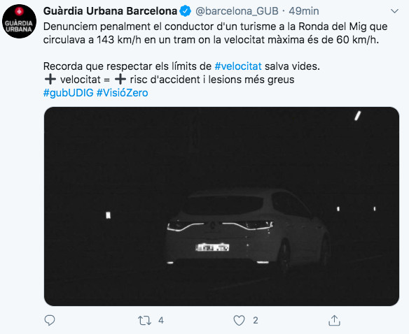 Tuit de la Guardia Urbana sobre el coche cazado a 153 km/h / TWITTER GUARDIA URBANA