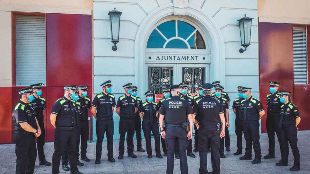 La nueva promoción de la Policía Local de Santa Coloma de Gramenet / AYUNTAMIENTO SANTA COLOMA