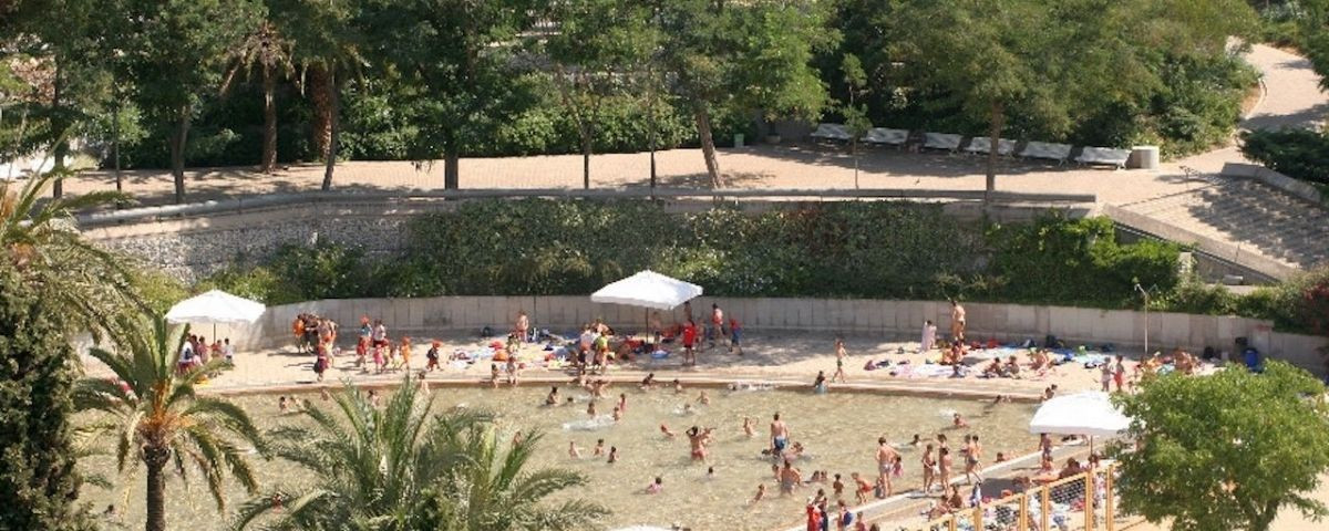 El lago de la Creueta del Coll, en el distrito de Gràcia / ARCHIVO - AYUNTAMIENTO DE BARCELONA