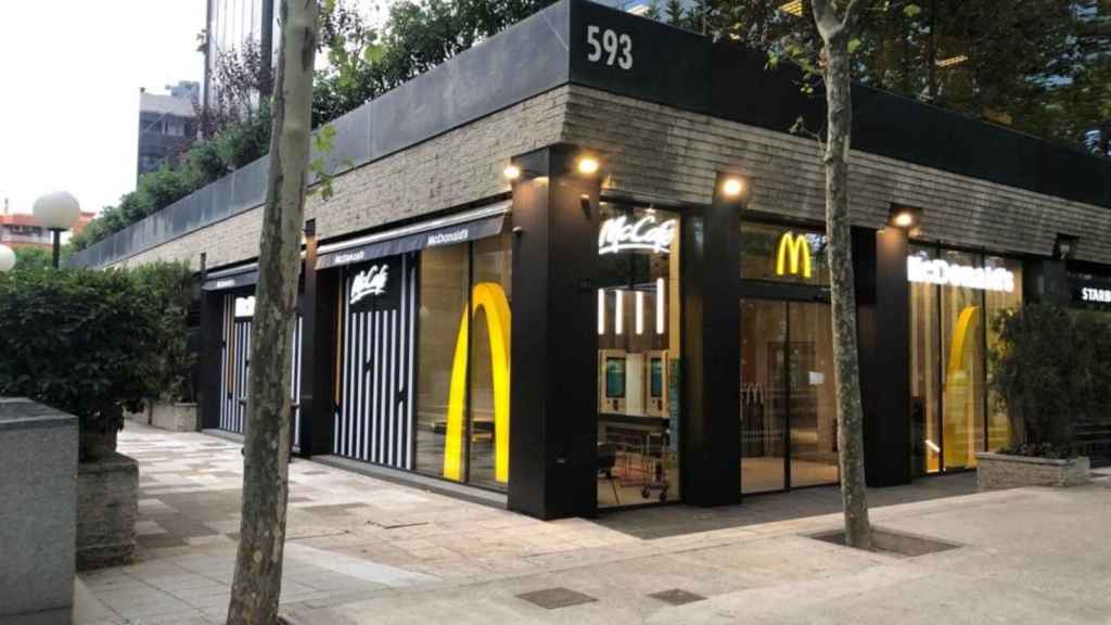 Nuevo restaurante McDonald's en Barcelona / MCDONALDS