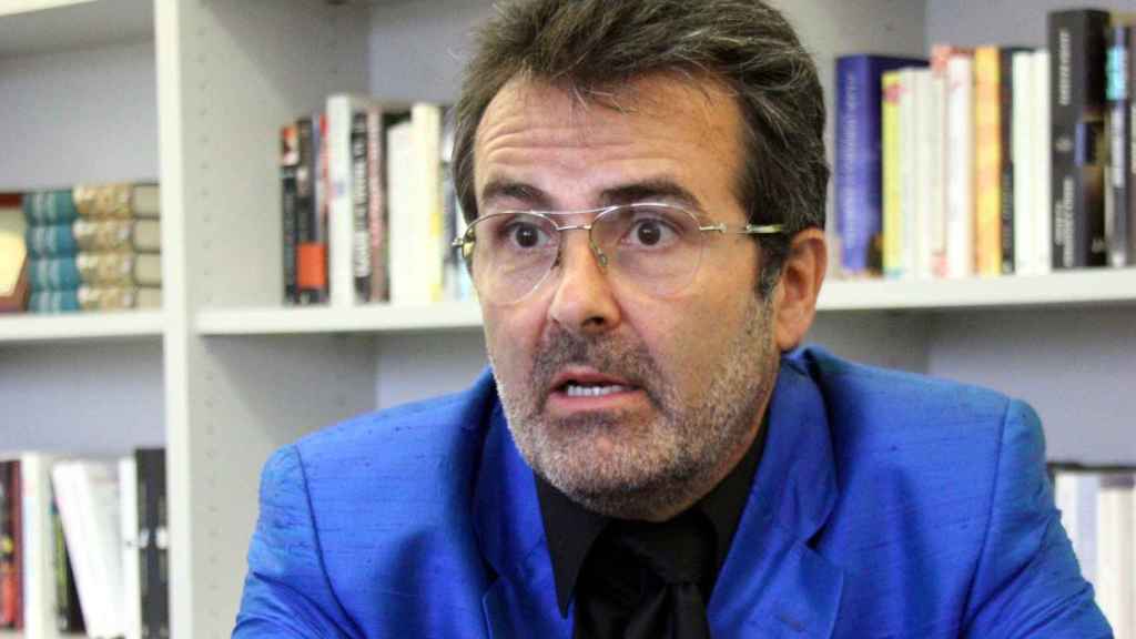 El economista Sala i Martin, que se ha criticado duramente al Ayuntamiento de Barcelona, durante una entrevista / EFE