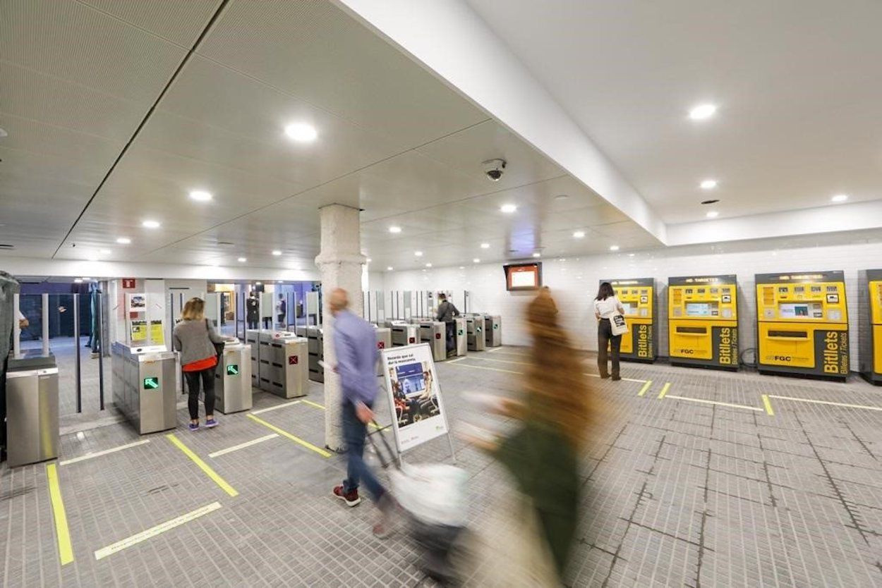 El vestíbulo de la estación Plaça Catalunya tras su renovación y ampliación, el 1 de septiembre de 2020 / FGC