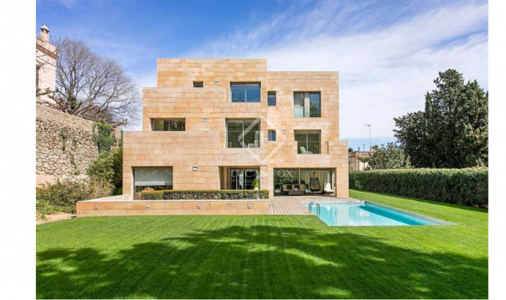 Exterior de la segunda vivienda más cara de Barcelona / LUCAS FOX