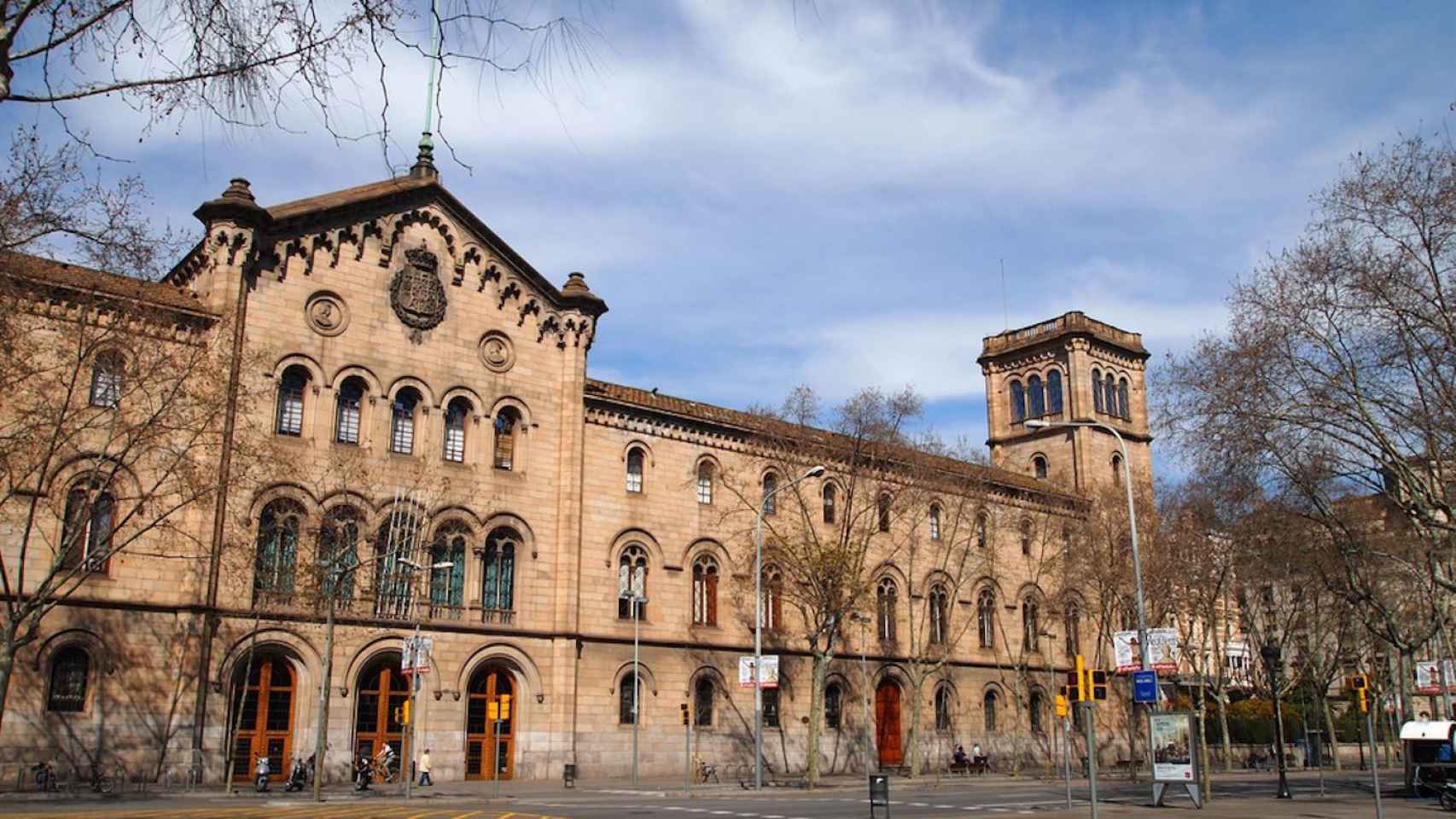 Exterior de la Universidad de Barcelona