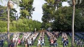 Asistentes al Festival Pedralbes 2020, ciclo de espectáculos donde se ha mantenido la distancia de seguridad / FES PEDRALBES