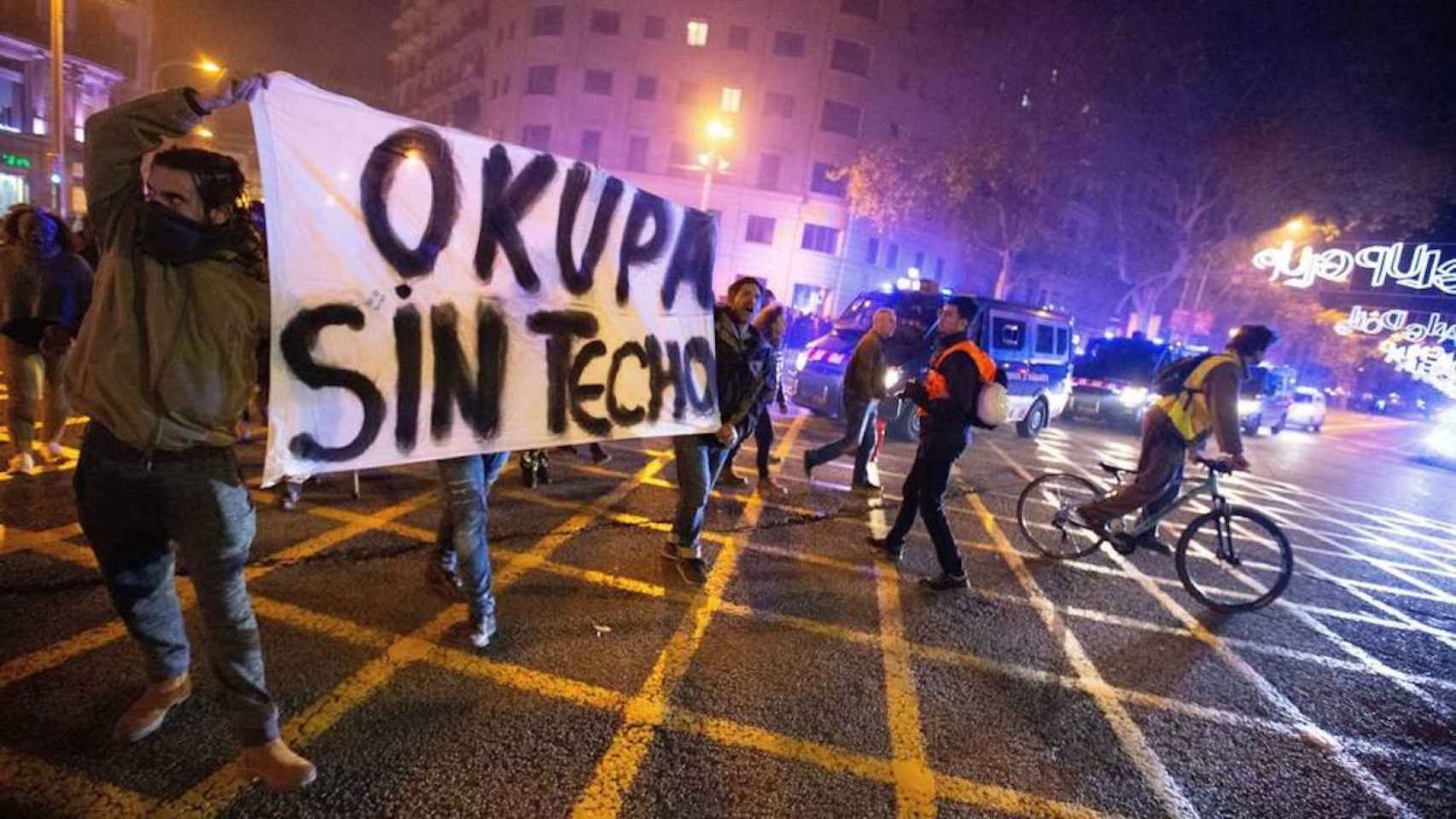 Una manifestación del movimiento okupa en Barcelona / EFE