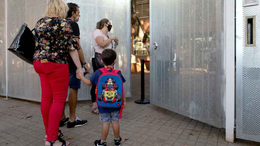 Entrada de una escuela / EFE