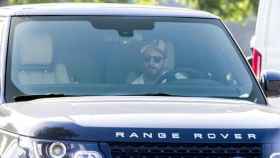 Leo Messi conduciendo un Range Rover, en una imagen de archivo / EFE