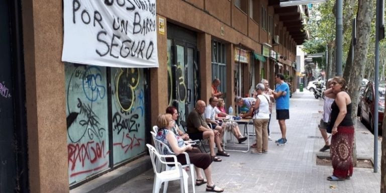 Vecinos de la Verneda, contra las ocupaciones / ARCHIVO