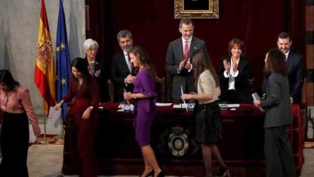 El Rey Felipe VI, durante la entrega de los despachos a los jueces en 2019 / EFE