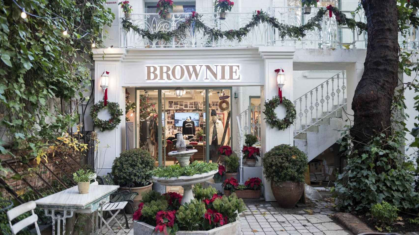 Exterior de la tienda barcelonesa Brownie, enfocada al público femenino