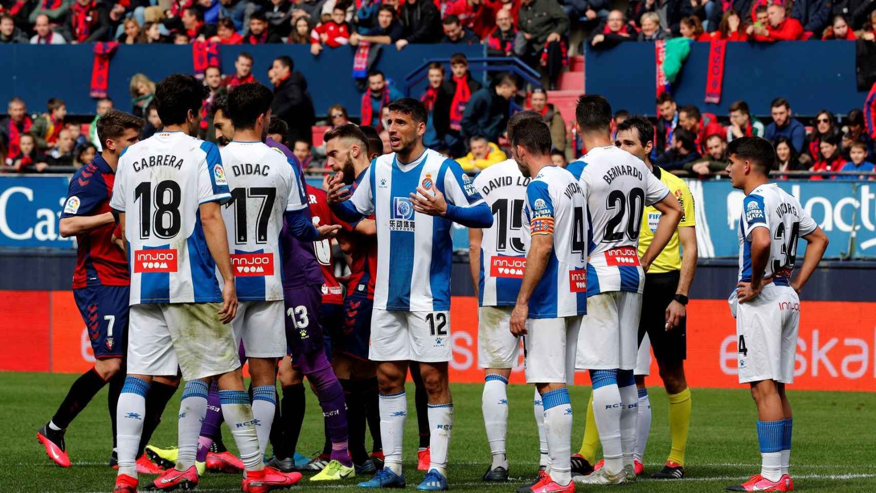 Plantilla del Espanyol durante un partido con público en las gradas