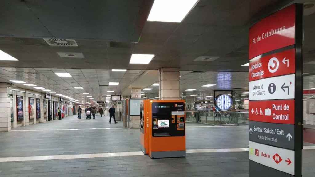 El vestíbulo de Rodalies en la estación de Plaza Catalunya / ARCHIVO