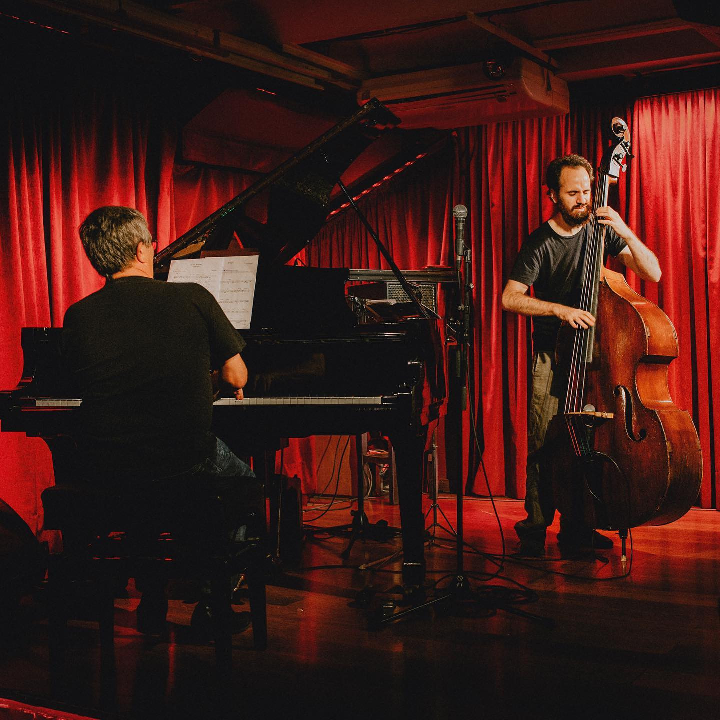 Músicos en un concierto del Jazz Club Milano