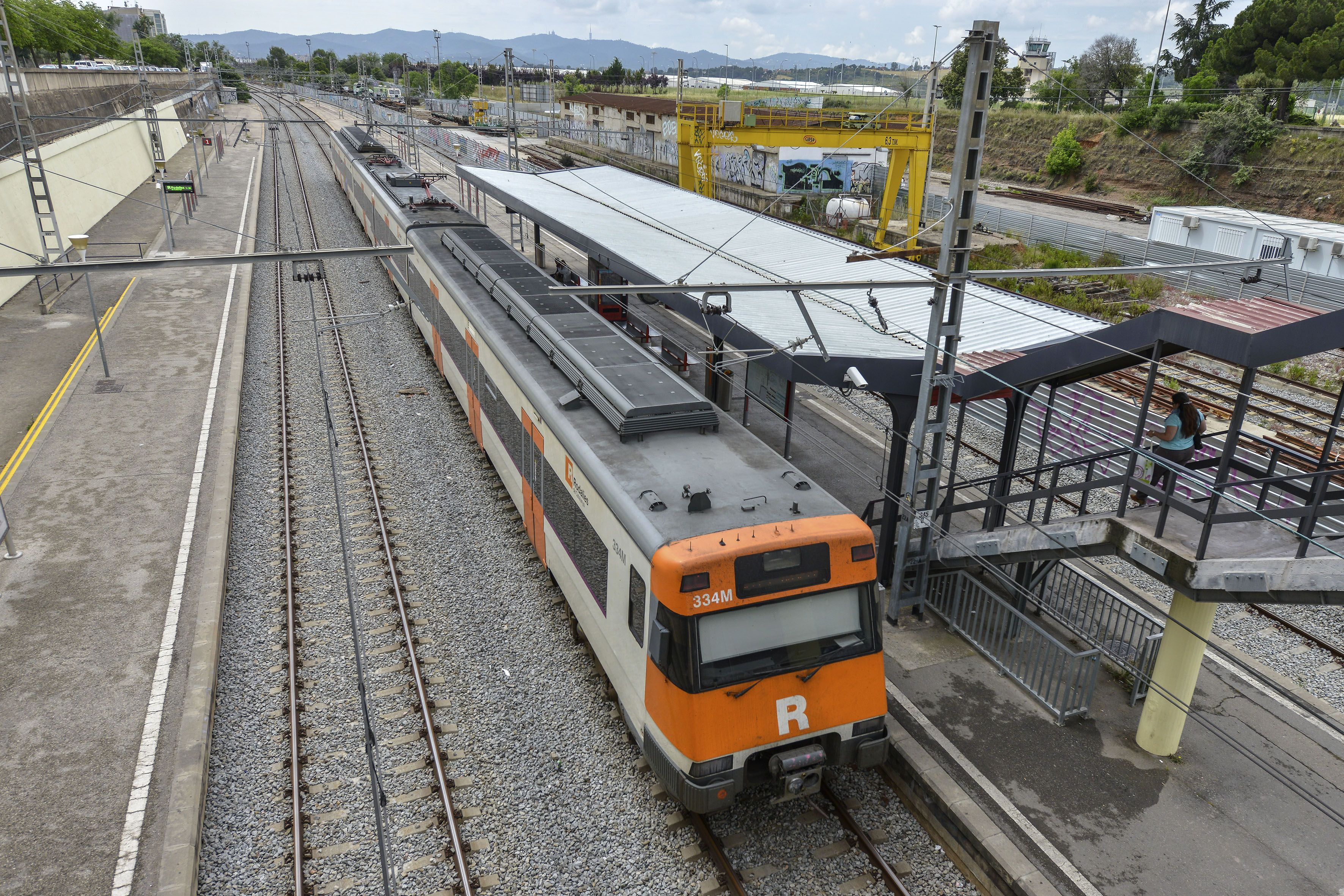 Fotografía de archivo de un tren de Rodalies en Sabadell / ÓSCAR ESPINOSA