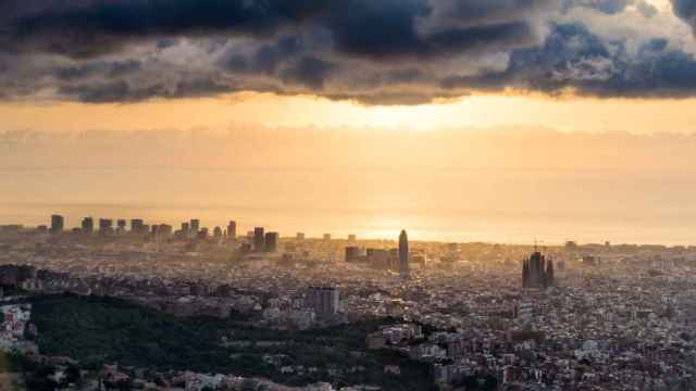 Panorámica de Barcelona realizada desde el Observatori Fabra / ALFONS PUERTAS - @alfons_pc