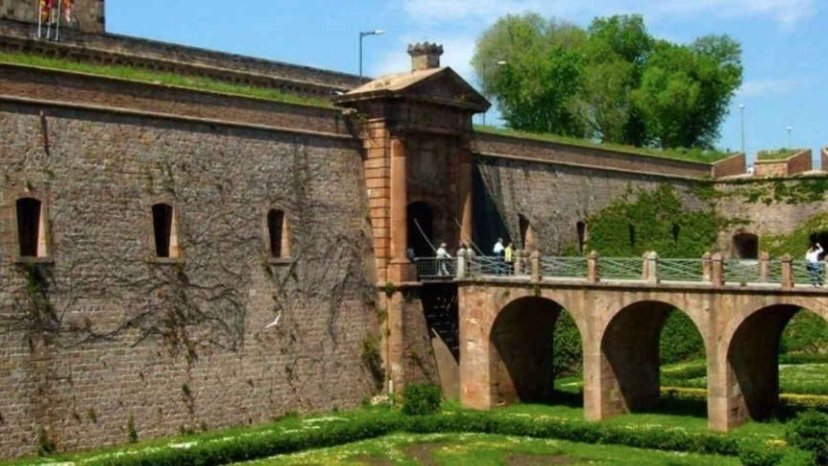 Puente de acceso al Castillo de Montjuïc / ARCHIVO