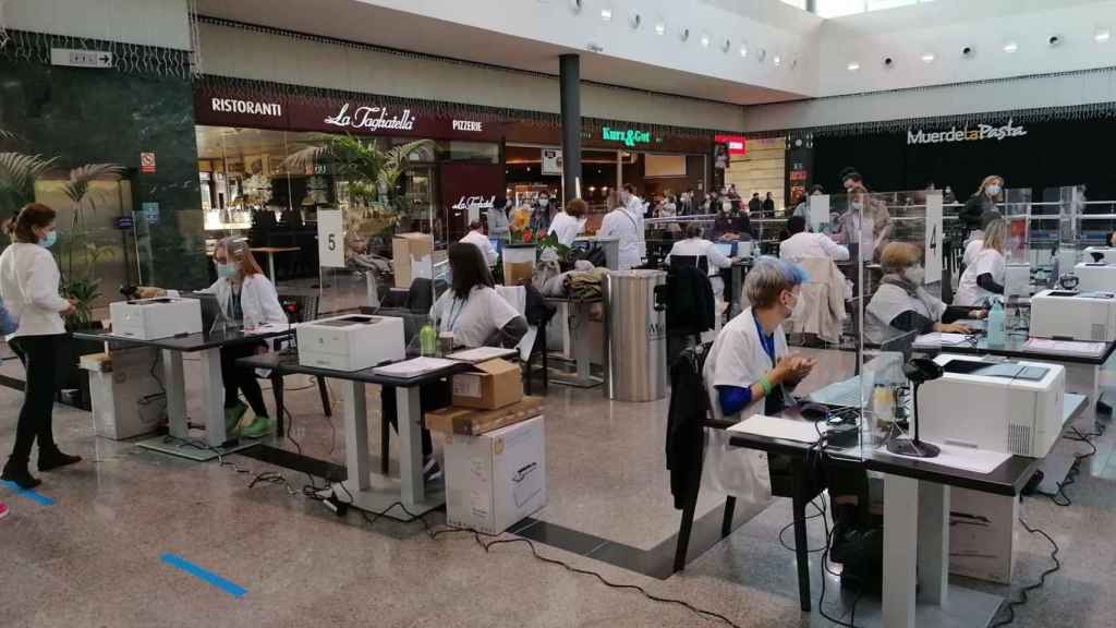 Test masivos en un centro comercial del área metropolitana de Barcelona / GENERALITAT