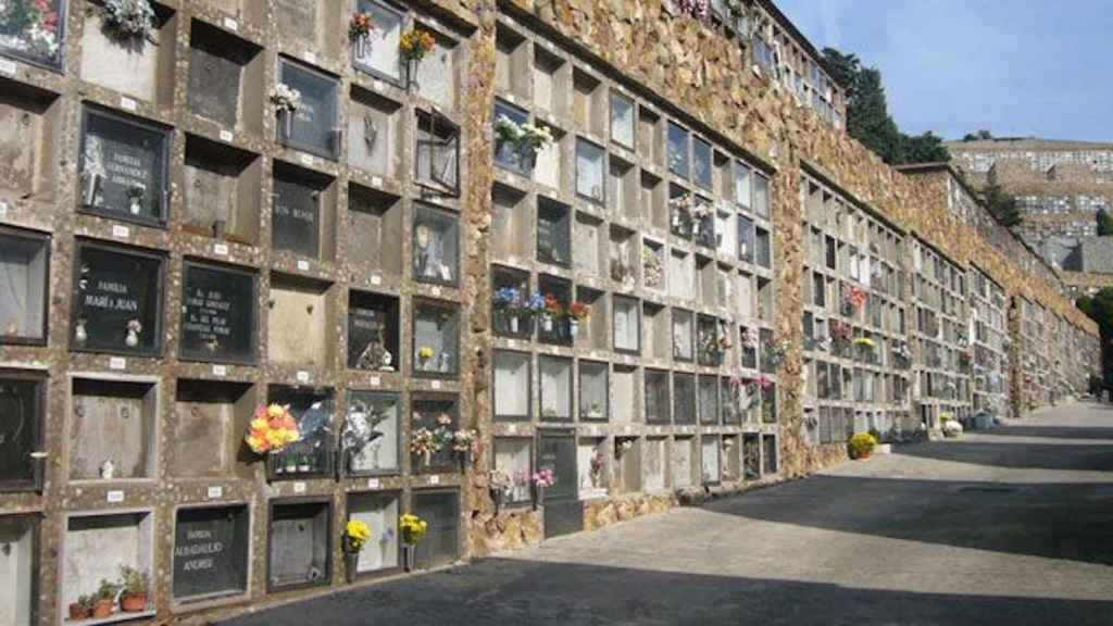 Nichos del cementerio de Montjuïc, gestionado por Cementiris de Barcelona / MA