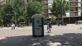 Un lavabo público en Barcelona / @MarcotFlyers