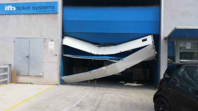 Estado de la nave robada esta madrugada en Badalona / METRÓPOLI ABIERTA