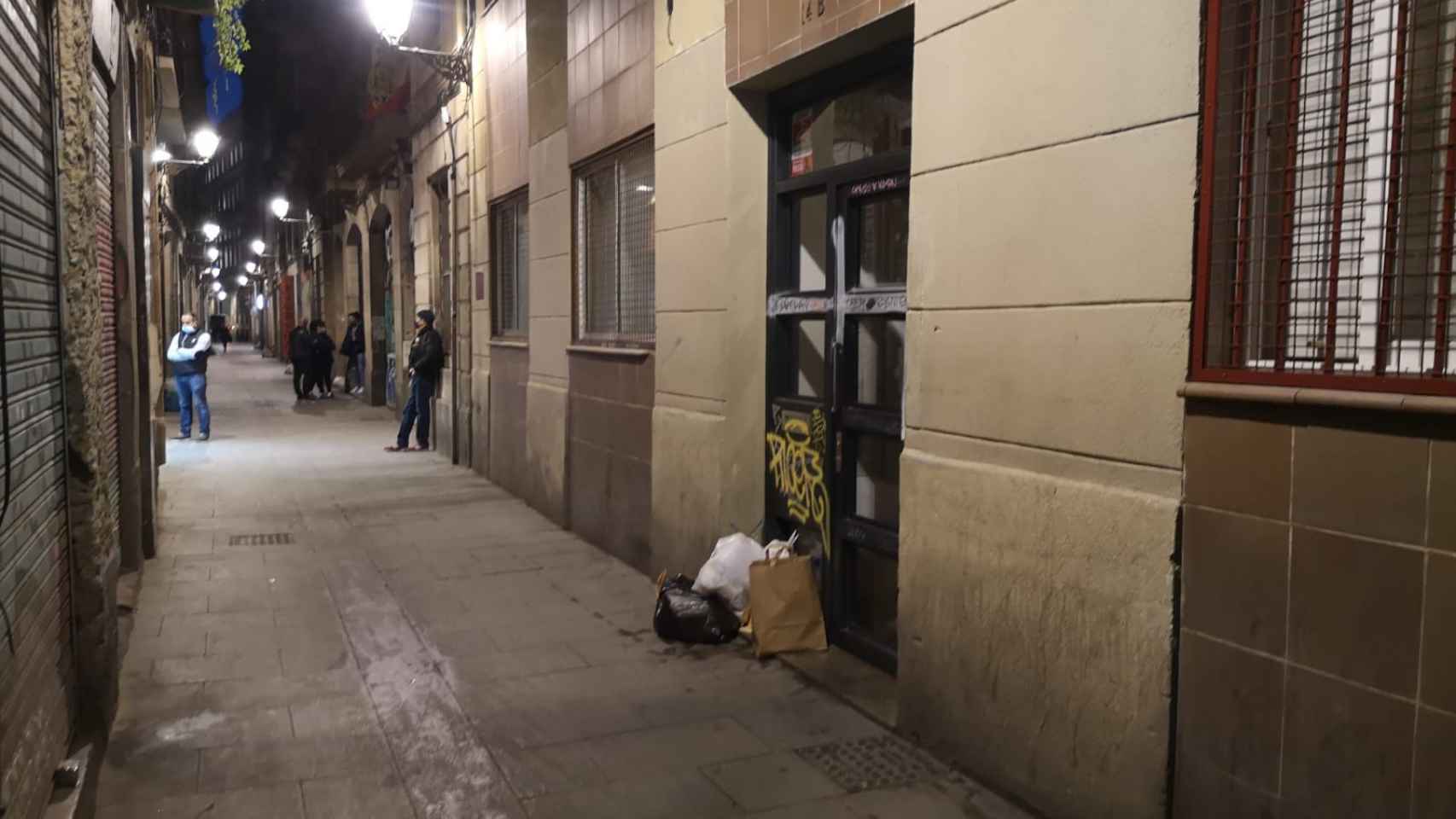 El número 14 de la calle Còdols, en el barrio del Gòtic / GUILLEM ANDRÉS