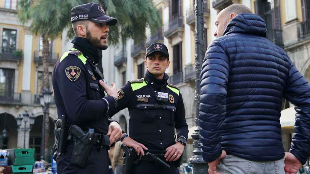 Agentes de la Guardia Urbana / AYUNTAMIENTO DE BARCELONA