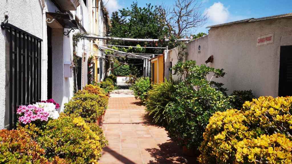 Vista panorámica de la calle Aiguafreda, de Horta, que conserva los antiguos lavaderos