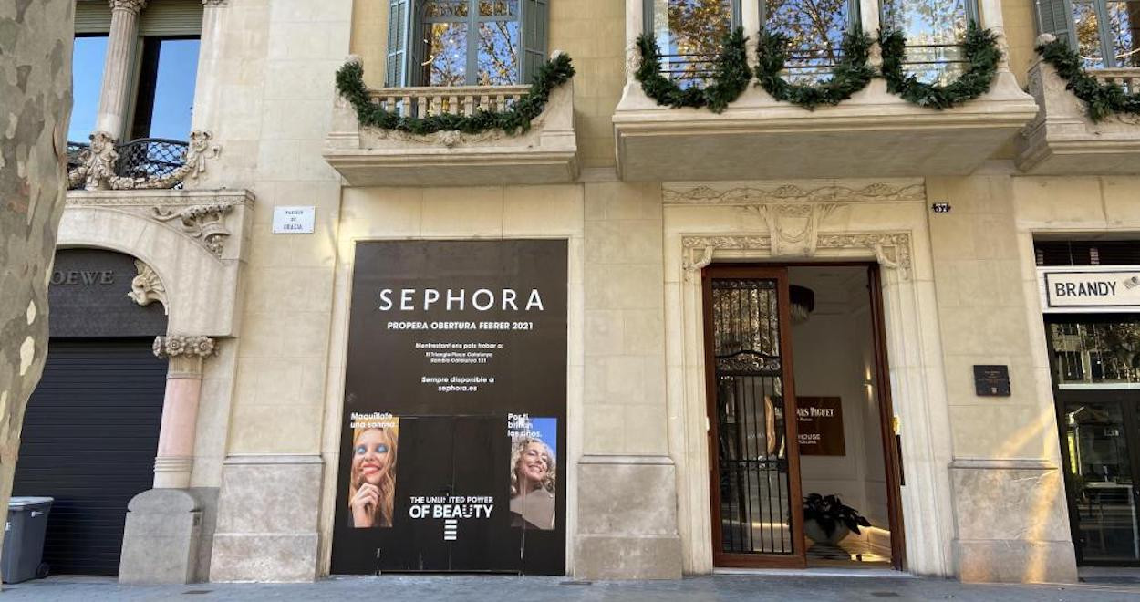 Exterior del futuro comercio de Sephora en Paseo de Gràcia / ARCHIVO
