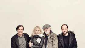 Àlex Casanovas, Montse Guallar, Mario Gas y Xavier Ripoll presentan ‘L’home de la flor als llavis i’ en el Teatre Akadèmia / TEATRE AKADÈMIA