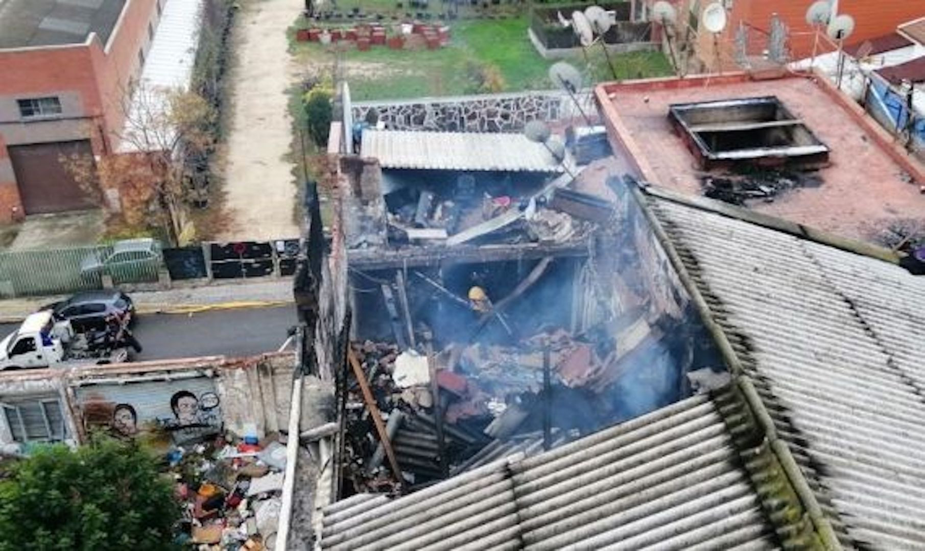 La nave industrial que ardió el 9 de diciembre del 2020 / ARCHIVO