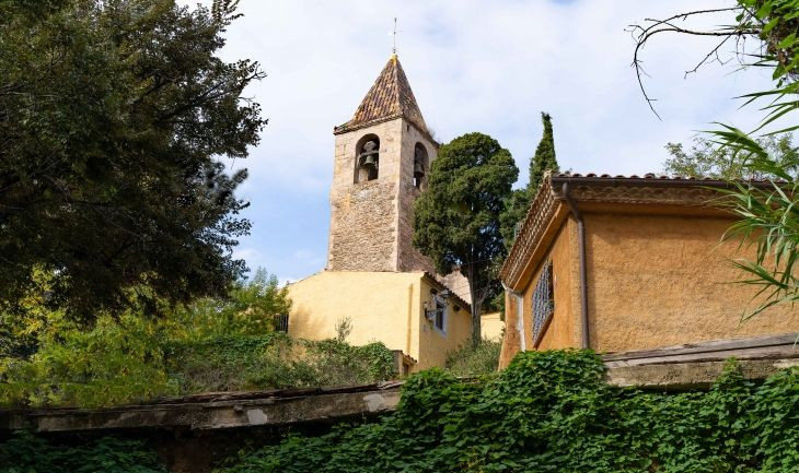 Conjunto arquitectónico de Sant Genís dels Agudells en Horta / INMA SANTOS