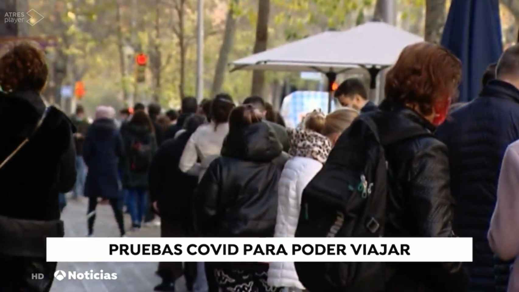 Largas colas en Barcelona para los test de coronavirus / ANTENA 3