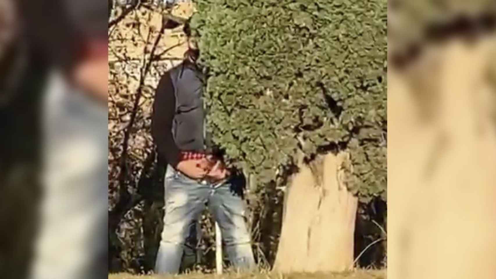 VÍDEO: Un hombre se masturba frente a una menor en un parque de Barcelona