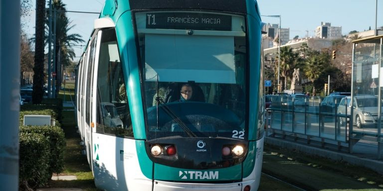 Imagen de un conductor de un tranvía de Barcelona / ARCHIVO