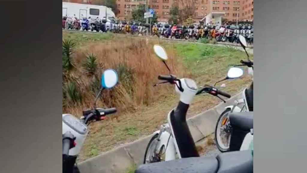 El motosharing invade la Vall d'Hebrón