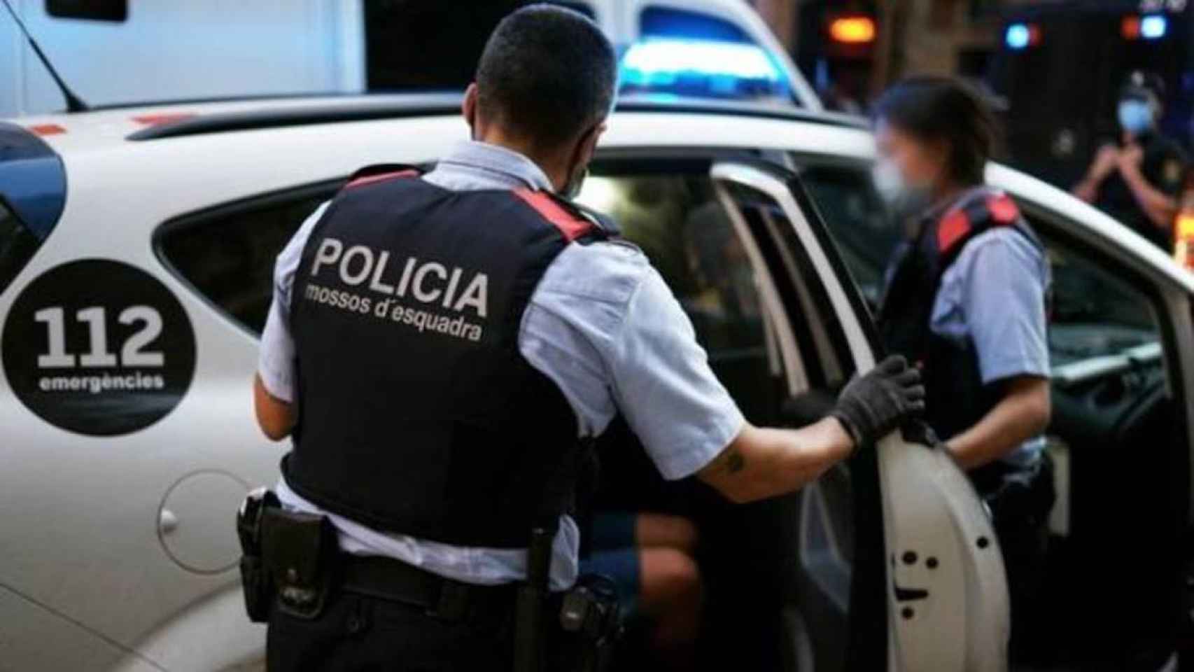 Una patrulla de lo Mossos d'Esquadra en una imagen de archivo / MOSSOS