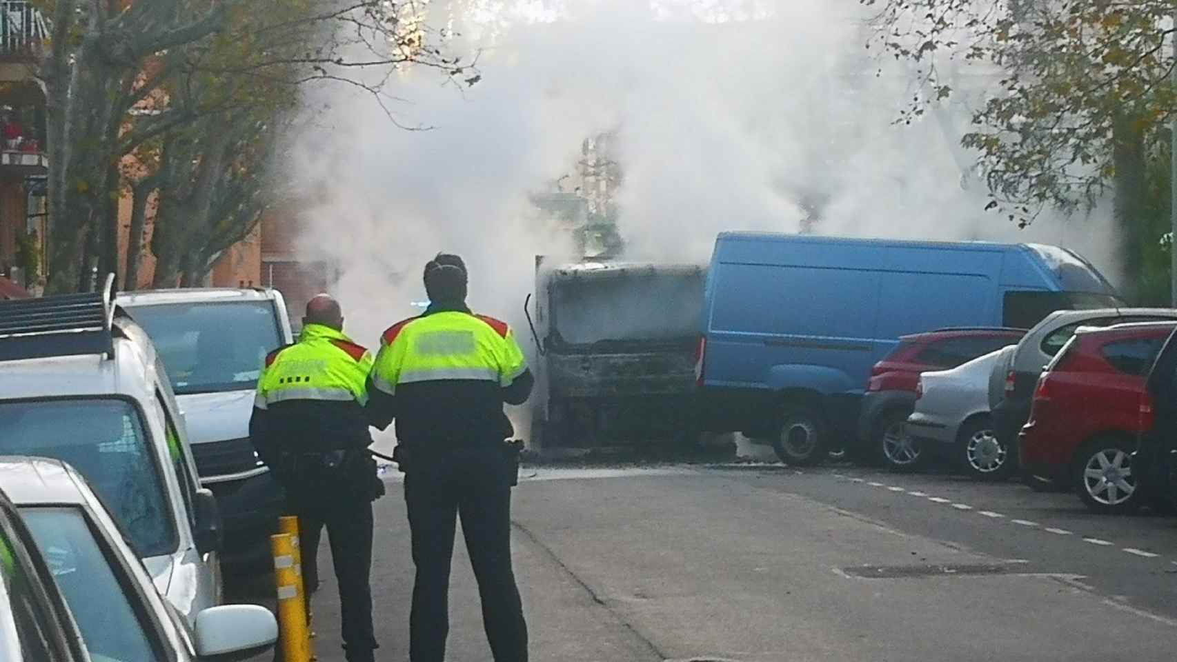 Incendio en el barrio de Verdum de Barcelona / FRANCISCO GARROBO - @fgarrobo