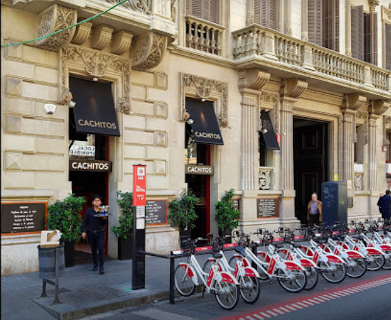 Fachada del restaurante Cachitos de la Rambla de Catalunya de Barcelona / GOOGLE MAPS