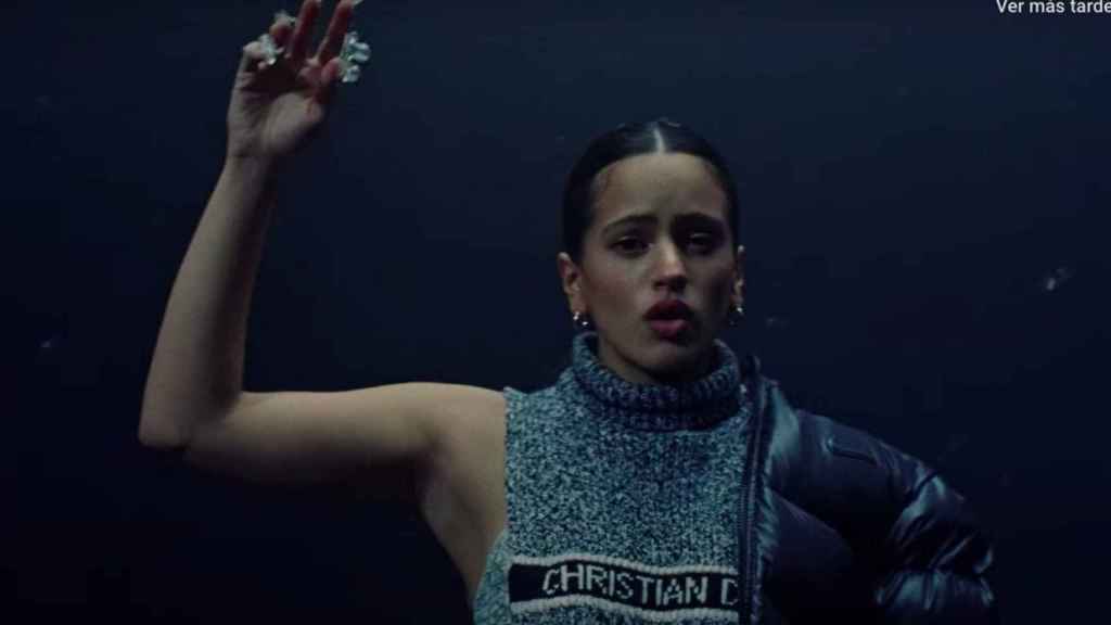 Rosalía en el videoclip de su nuevo tema junto a Billie Eilish