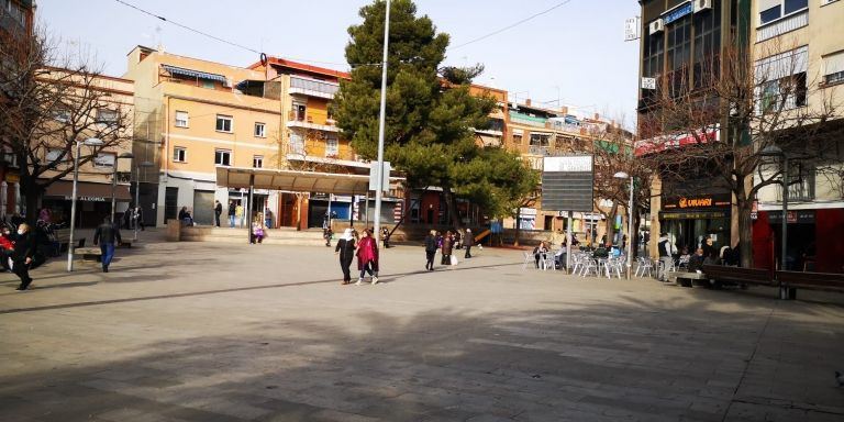 La plaza del Rellotge de Santa Coloma / G.A