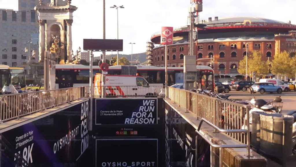 Uno de los accesos a la estación del metro en Espanya