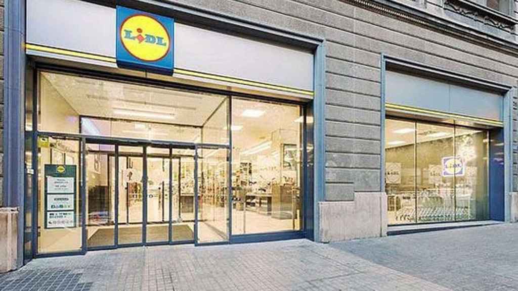 Exterior de una tienda de Lidl en Barcelona / LIDL